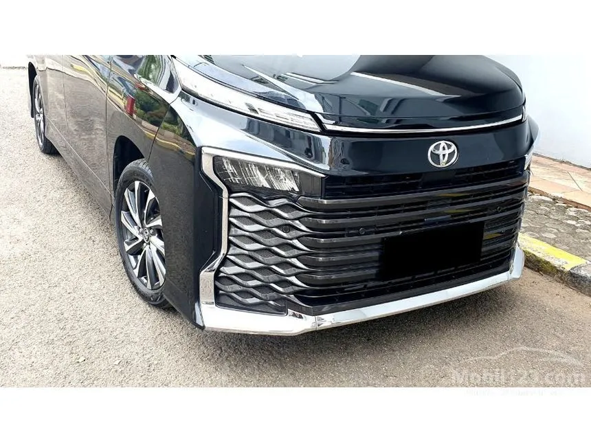 2023 Toyota Voxy (Non Premium Color) MPV