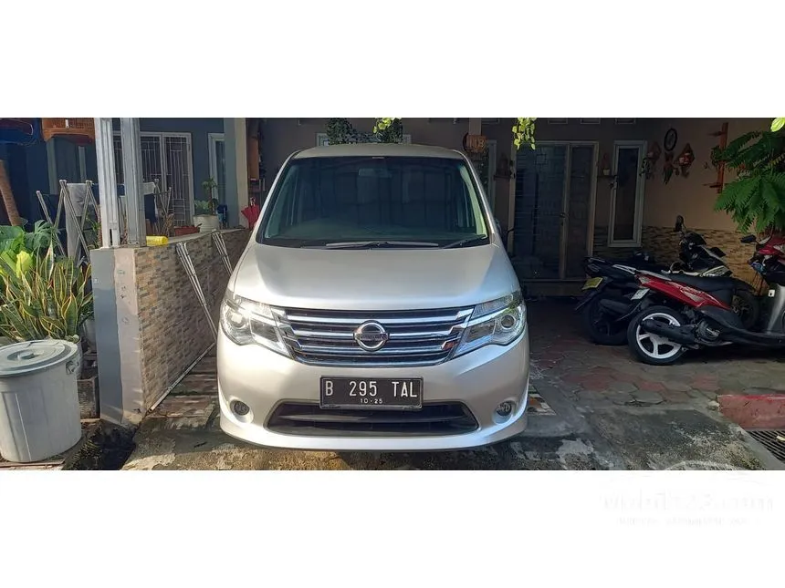 Jual Mobil Nissan Serena 2015 X 2.0 di DKI Jakarta Automatic MPV Silver Rp 137.000.000