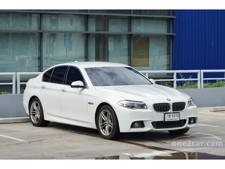 2014 BMW 528i Luxury Sedan