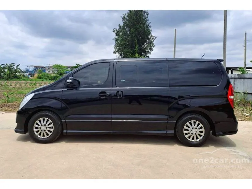 2017 Hyundai H-1 Deluxe Van