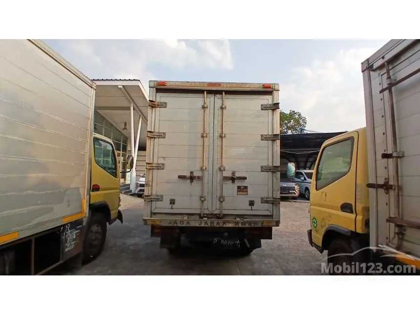 2017 Mitsubishi Colt Diesel FE SHD Truck