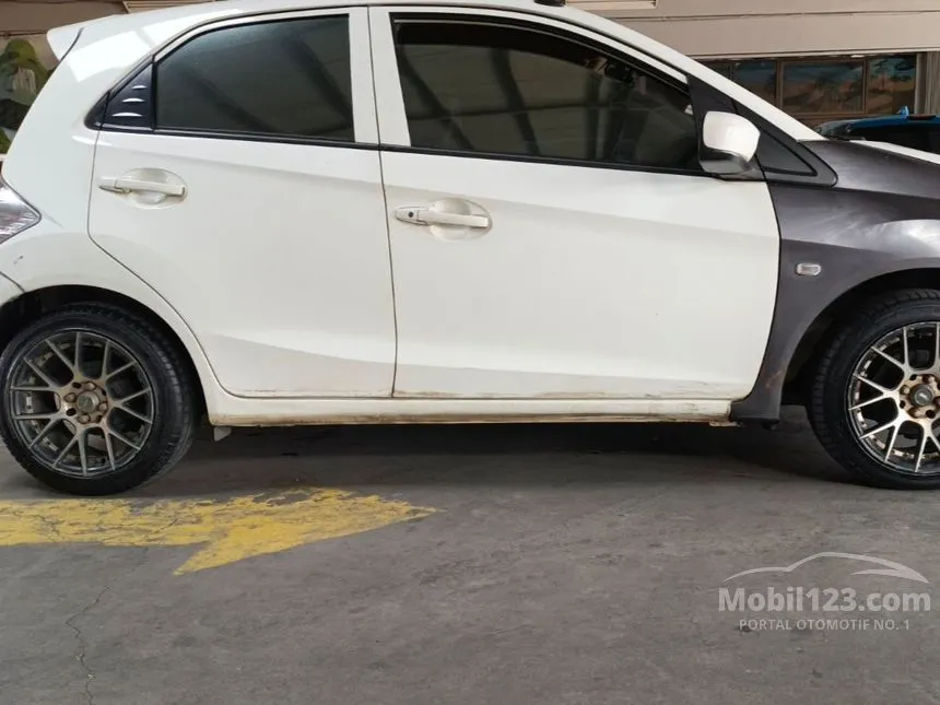 2013 Honda Brio Satya S Hatchback