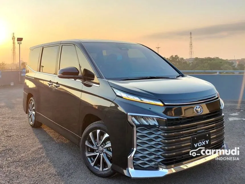 2024 Toyota Voxy Van Wagon