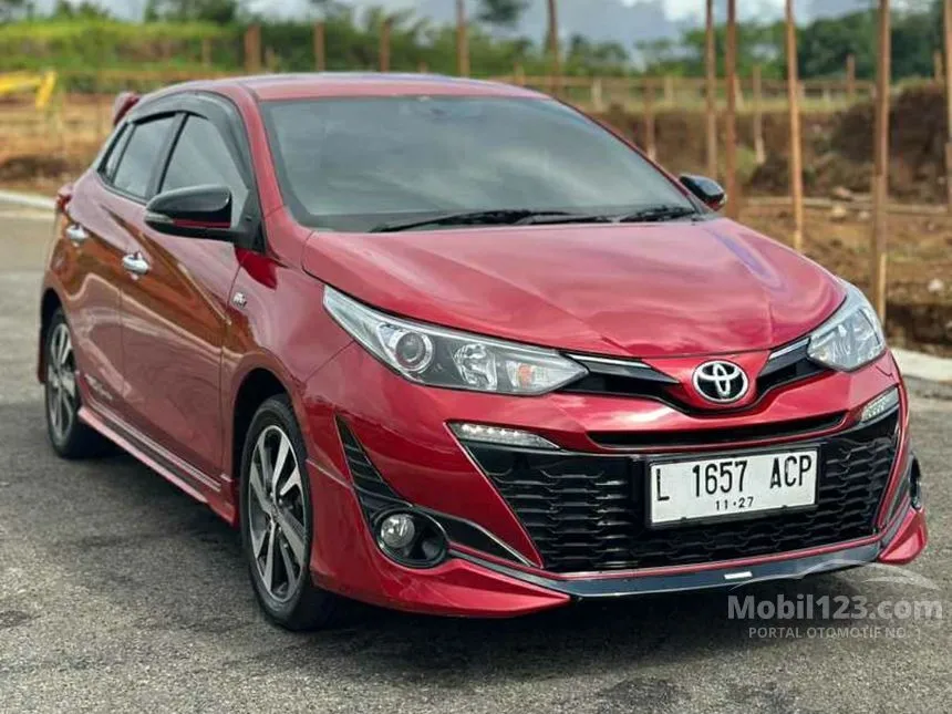 Jual Mobil Toyota Yaris 2018 TRD Sportivo 1.5 di Jawa Timur Automatic Hatchback Merah Rp 230.000.000