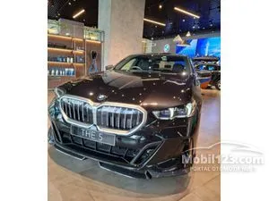 2025 BMW 520i 2.0 M Sport Sedan