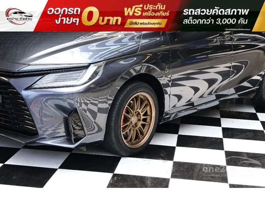 2022 Toyota Yaris Ativ Premium Luxury Sedan