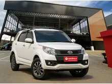 2017 Daihatsu Terios 1.5 R SUV - Cicilan Murah