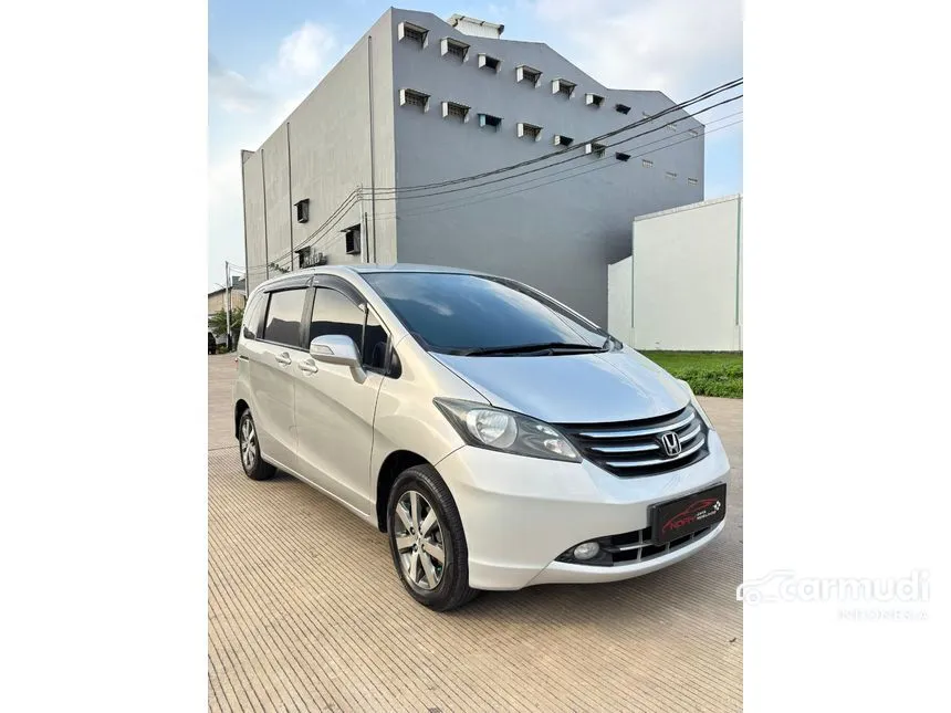 2011 Honda Freed Power Sliding Door MPV