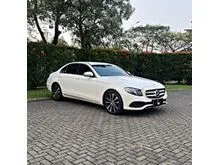 2019 Mercedes-Benz E200 2.0 Avantgarde Sedan BERGARANSI 2021 SANGAT TERAWAT 2020 2018 e250 e300