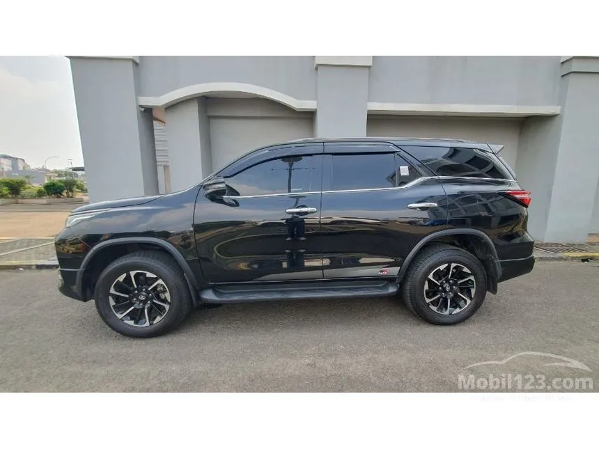 2022 Toyota Fortuner GR Sport 4X2 SUV