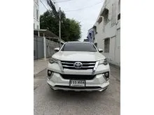 2015 Toyota FORTUNER 2.4 (ปี 15-25) 2.4 V SUV AT