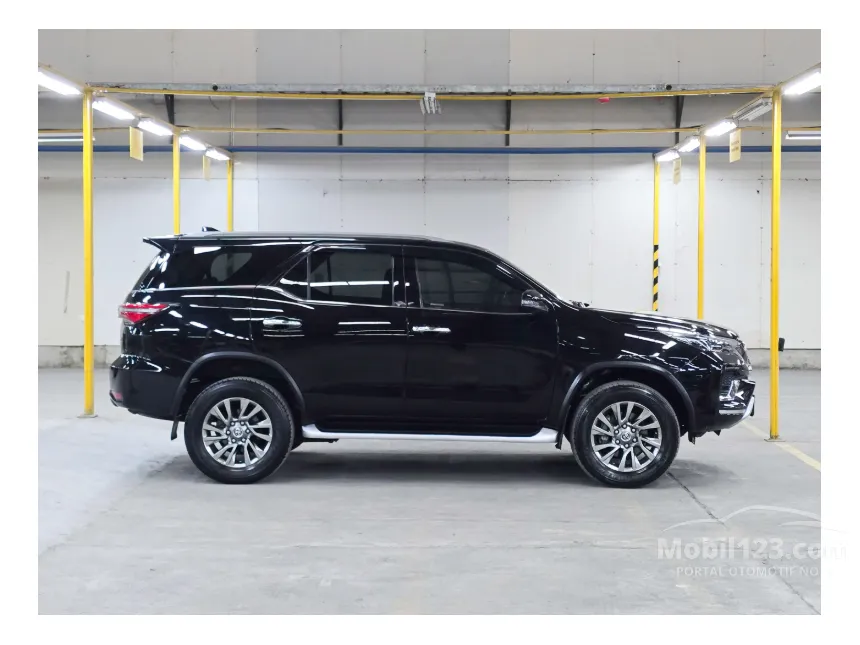 2021 Toyota Fortuner VRZ 4X2 SUV