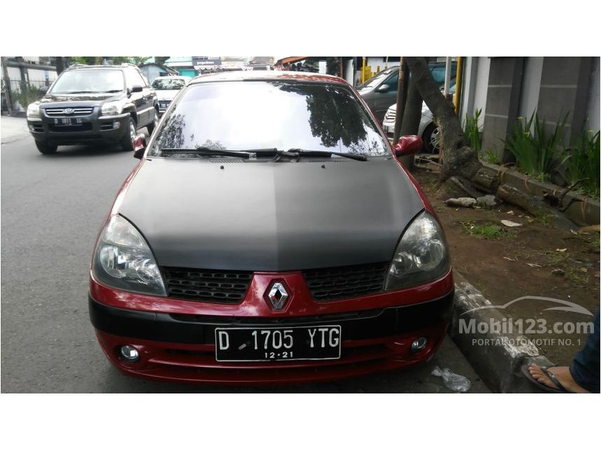  Jual  Mobil Renault  Clio  2003 II 1 4 di Jawa Barat Manual 