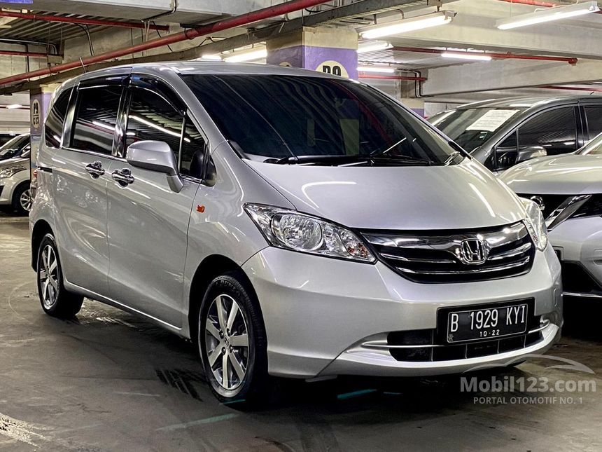 Jual Mobil Honda Freed 2009 1.5 1.5 di DKI Jakarta Automatic MPV Silver