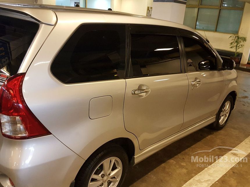 Jual Mobil  Toyota Avanza  2012  Veloz  1 5 di DKI Jakarta 