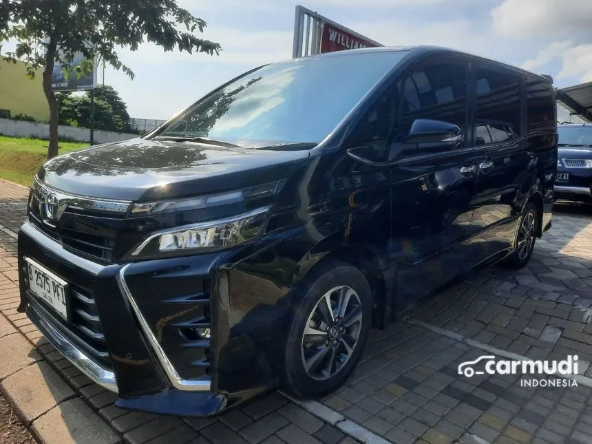 2018 Toyota Voxy MPV