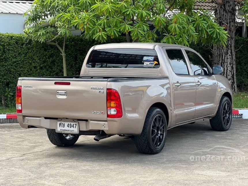2005 Toyota HILUX VIGO E Double Cab Pickup
