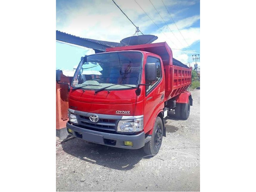 Jual Mobil Toyota Dyna  2013 4 0 di Jawa  Tengah  Manual 