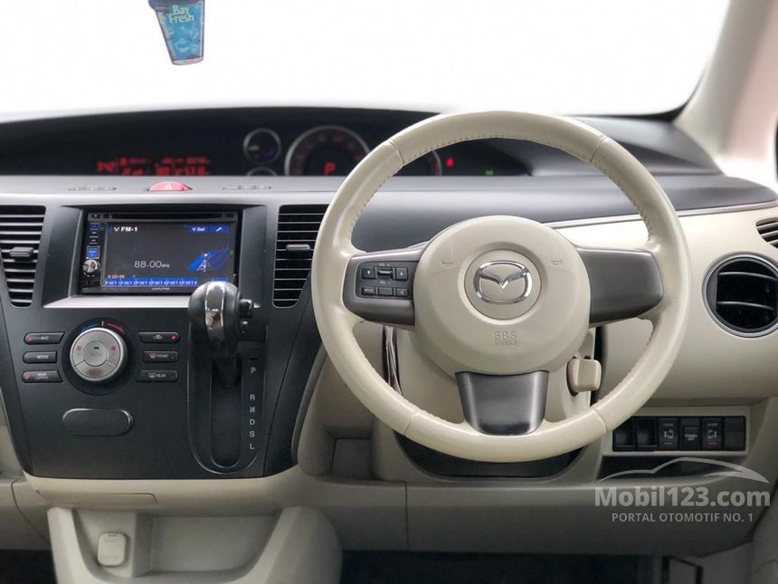 2013 Mazda Biante CC MPV