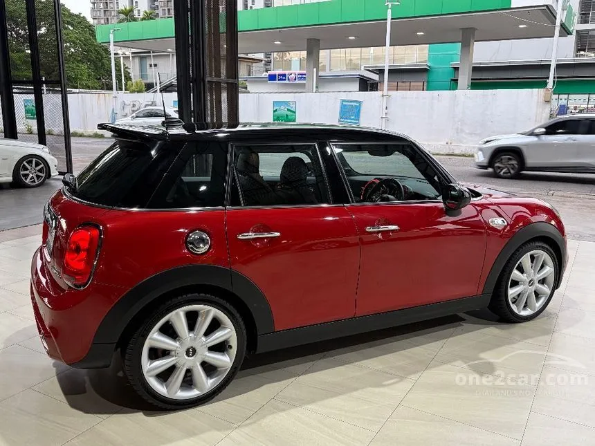 2018 Mini COOPER S 5-Door Hightrim Hatchback