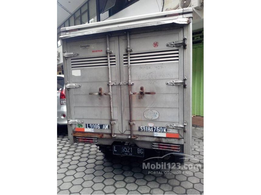 Jual Mobil Mitsubishi L300 2006 2.5 di Jawa Timur Manual Jual Mobil Mitsubishi L300 2006 2.5 di Jawa Timur Manual
