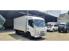 2019 Isuzu Elf 2.8 Trucks / NLR55TLX Long 100PS 4R + Box Alumunium - terawat, km 75.300