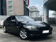 2013 BMW 520i 2.0 Luxury Sedan F10 TURBO SUNROOF Rawatan Atpm Resmi Km 95 rb Body Mulus Interior Orsinil No PR Siap Dipakai Luar Kota Pulau Otr KREDIT