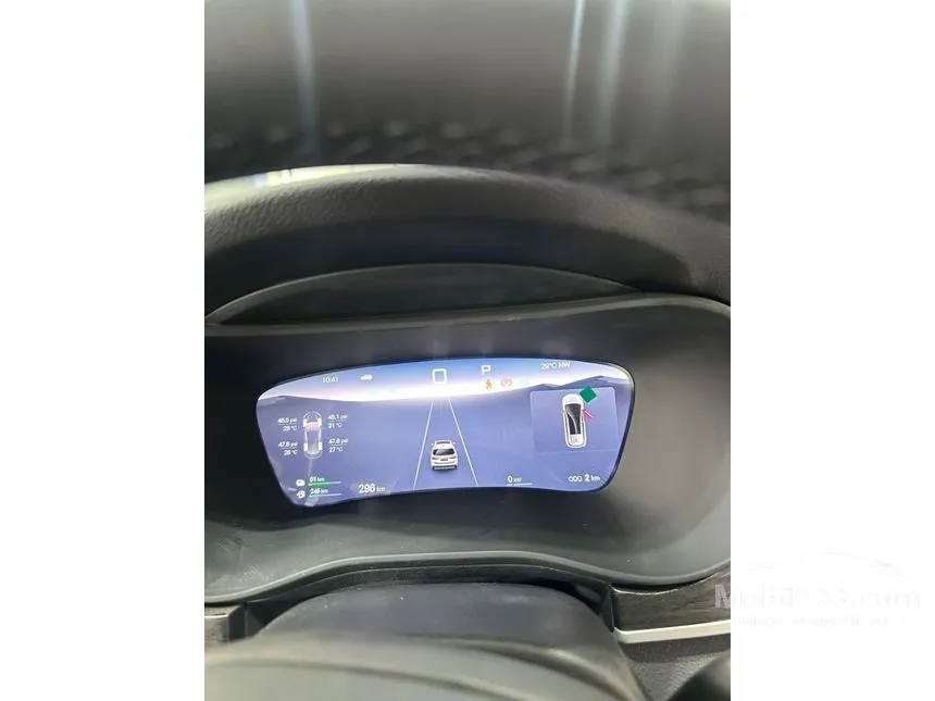 2026 BYD M6 DM-i Cross Superior Captain PHEV MPV