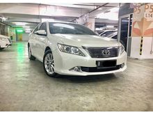 Toyota Camry 2.5 V AT 2014 kilometer 60rb Dp 30jt