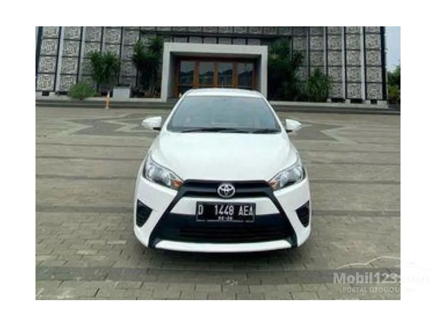 Jual Mobil Toyota Yaris 2016 E 1.5 di Jawa Barat Manual Hatchback Putih Rp 153.000.000