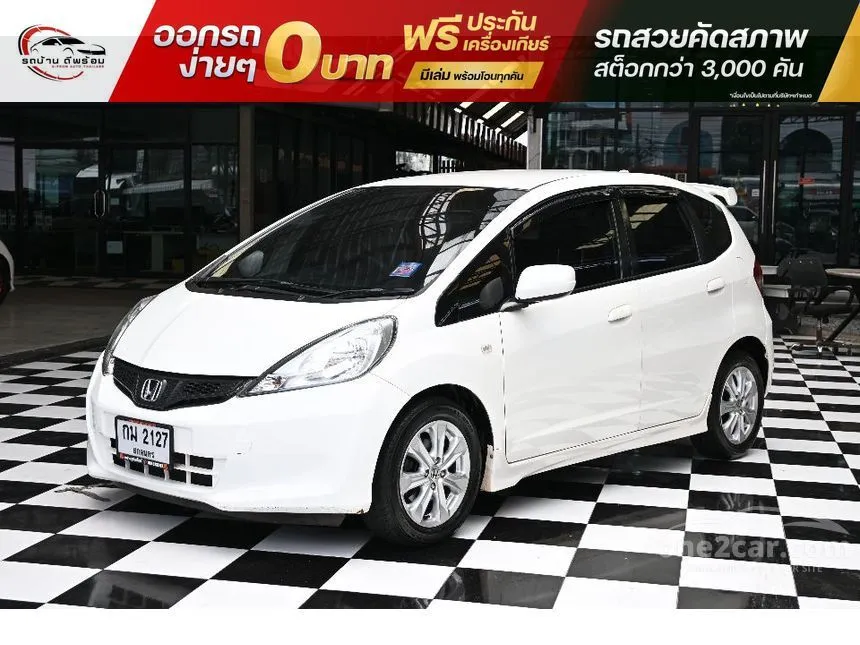 2013 Honda JAZZ V Hatchback
