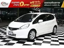 2013 Honda JAZZ 1.5 (ปี 08-14) V Hatchback
