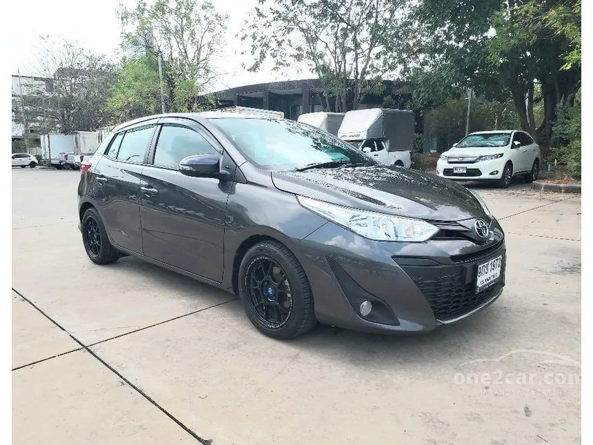 2019 Toyota YARIS E Hatchback