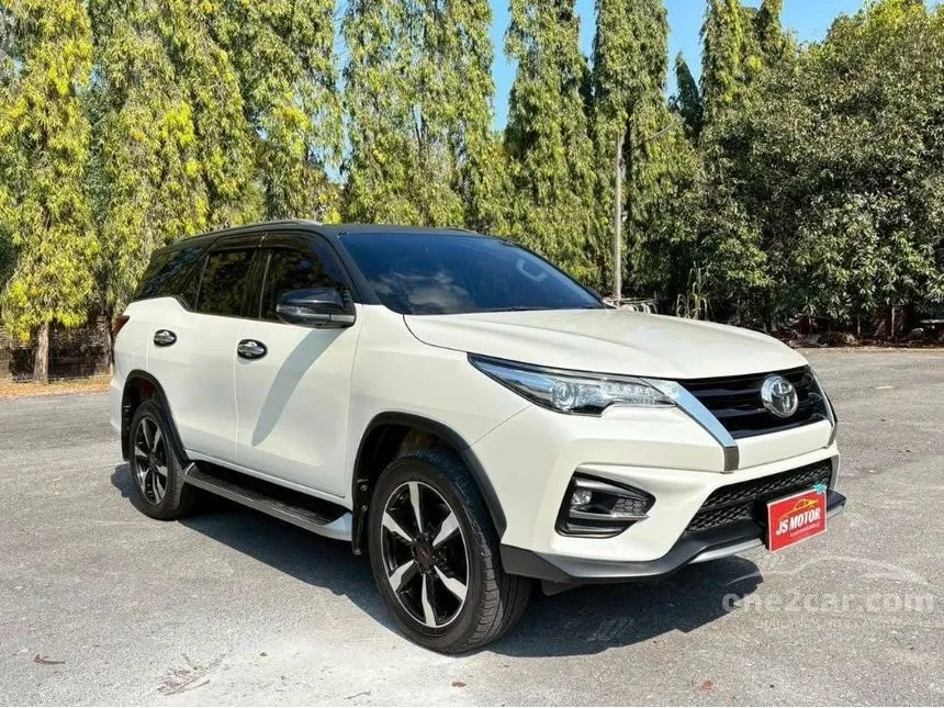 2020 Toyota FORTUNER TRD Sportivo (2-Tone) SUV