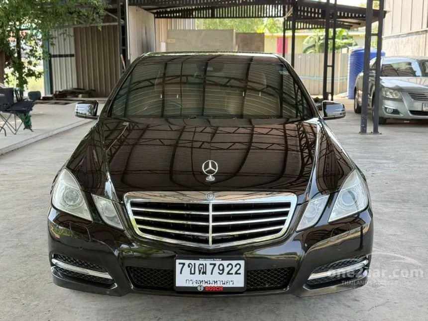 2011 Mercedes-Benz E250 Avantgarde CGI BlueEFFICIENCY Sedan
