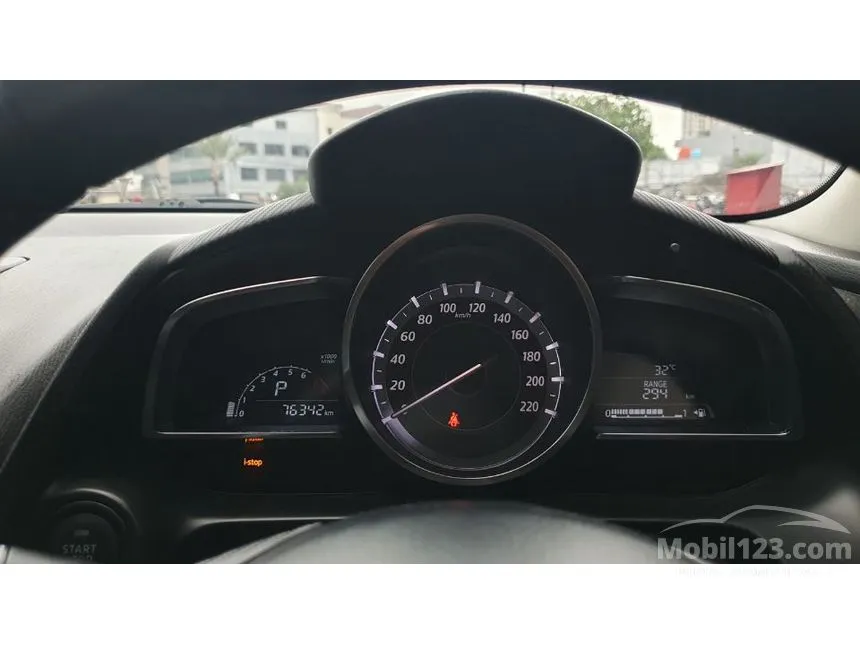 2015 Mazda 2 R Hatchback