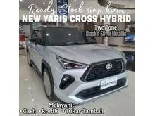 2026 Toyota Yaris Cross 1.5 S HV with GR Parts Aero Pkg SUV Hybrid Two Tone Silver Hitam