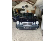 1997 Mercedes-Benz E230 W210 Sedan
