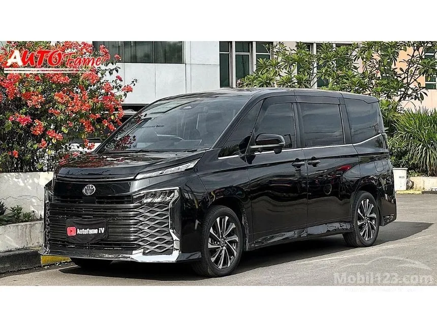Jual Mobil Toyota Voxy 2022 2.0 di DKI Jakarta Automatic Wagon Hitam Rp 495.000.000