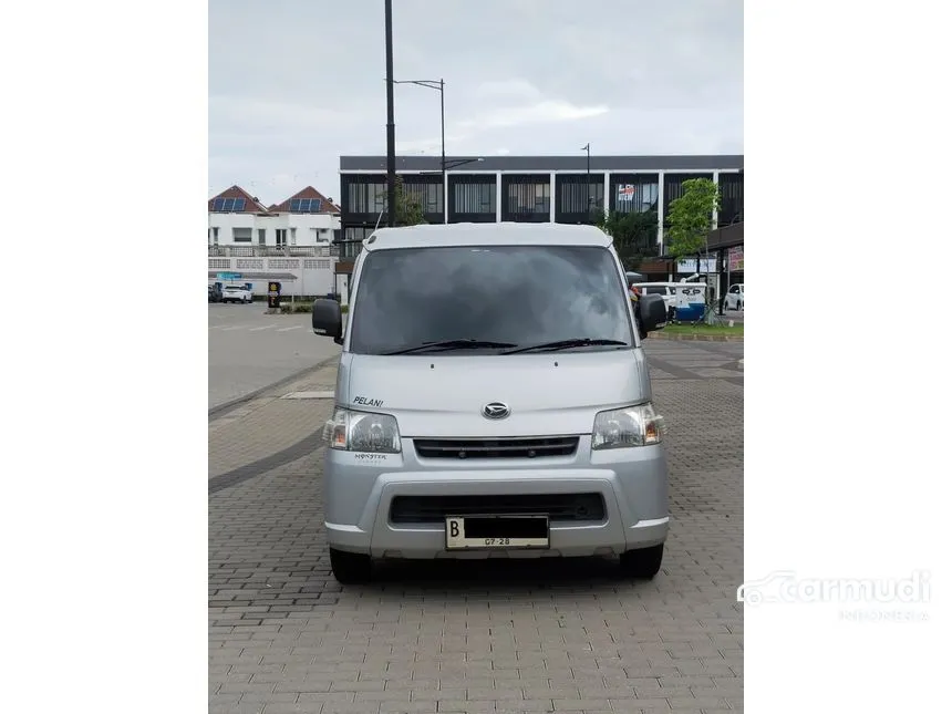 2018 Daihatsu Gran Max Mini Bus D Van