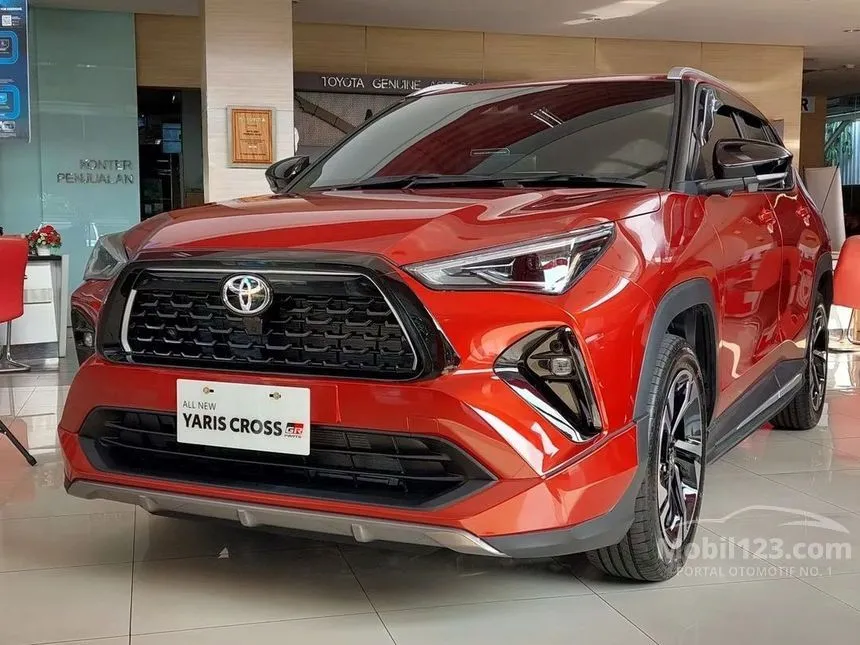 Jual Mobil Toyota Yaris Cross 2023 S GR Parts Aero Package 1.5 di Jawa Timur Automatic Wagon Orange Rp 398.020.000