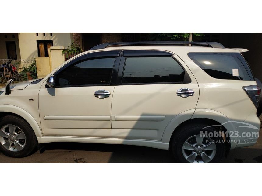 Jual Mobil Toyota Rush 2012  S 1 5 di Jawa Barat Automatic 