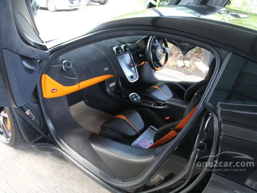 2017 MCLAREN 570S Coupe