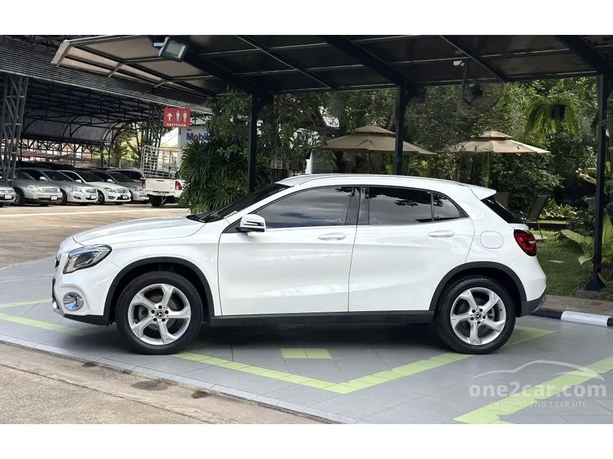 2020 Mercedes-Benz GLA200 Urban SUV