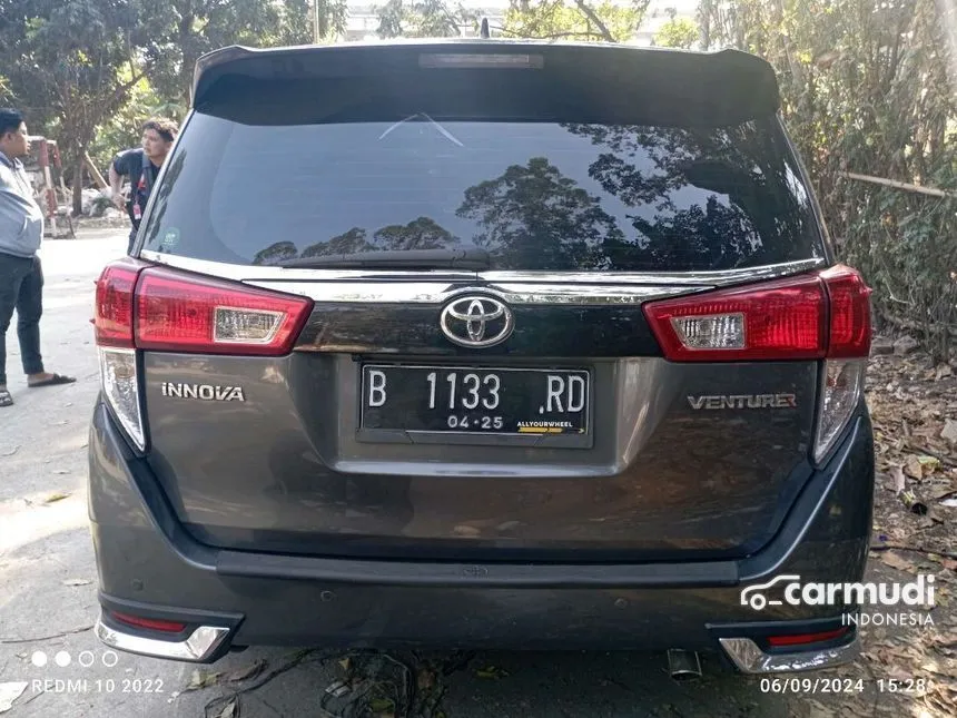 2020 Toyota Innova Venturer Wagon