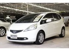 2009 Honda JAZZ 1.5 (ปี 08-14) V Hatchback