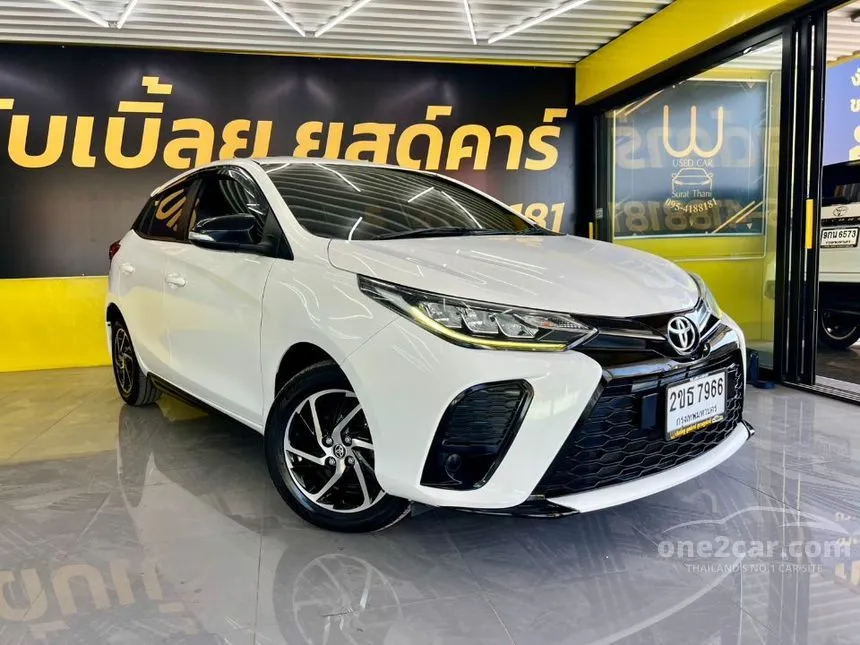 2022 Toyota YARIS Sport Hatchback