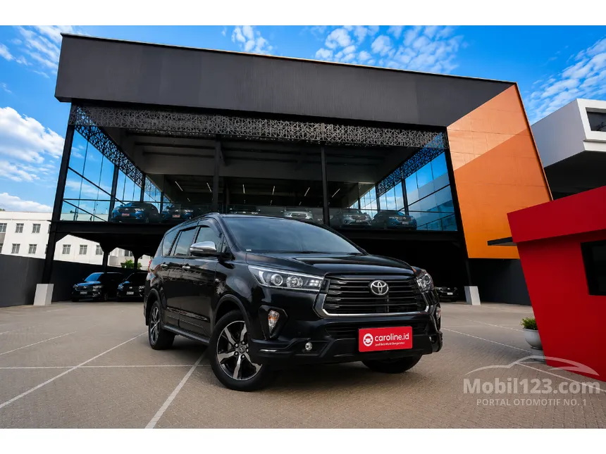 2021 Toyota Kijang Innova Venturer MPV