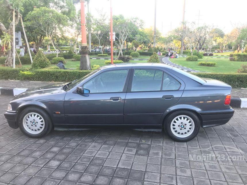  Jual  Mobil  BMW  320i 1993 E36  2 0 Manual 2 0 di Bali Manual 
