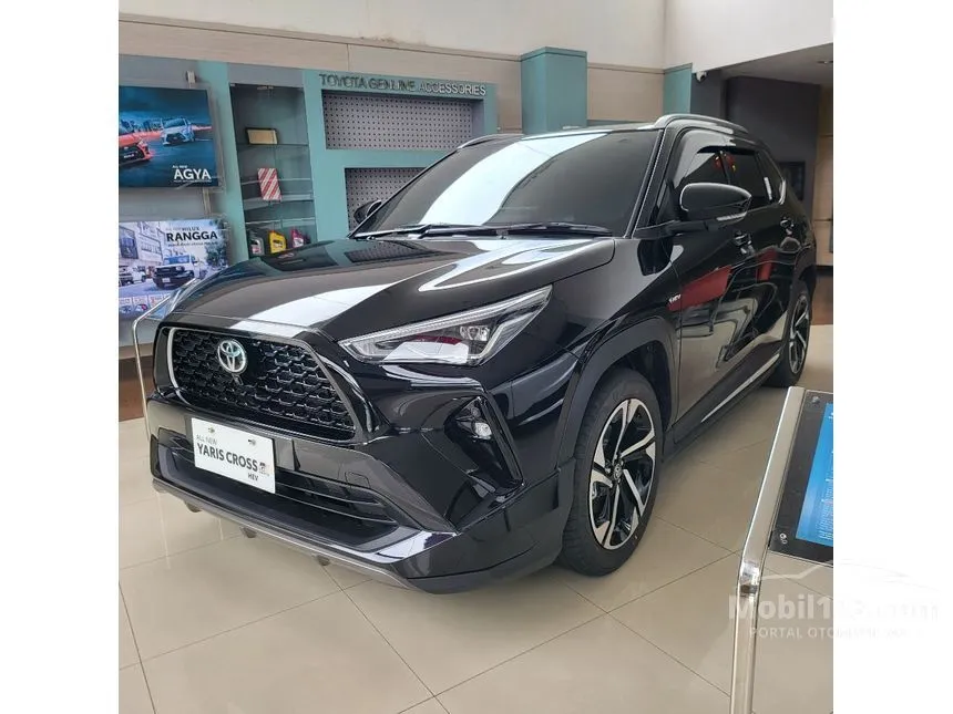 2026 Toyota Yaris Cross S HV SUV